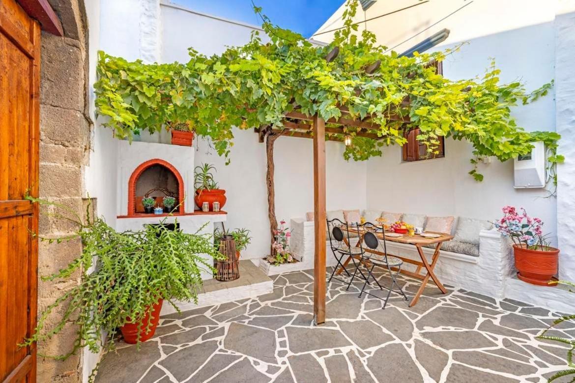 Beautiful Historic House Koskinou (Rhodes)